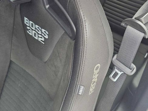 Used 2013 Ford Mustang Boss 302 w/ Boss 302 Accessory Pkg RWD image 10
