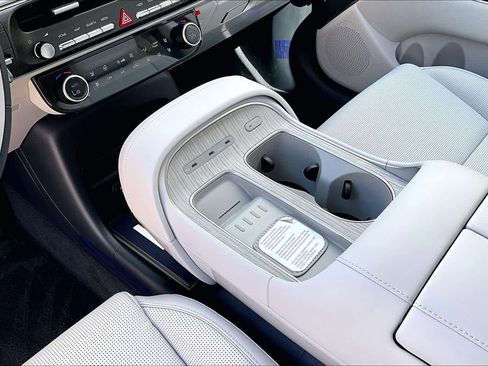 Used 2026 Hyundai Palisade Calligraphy image 15