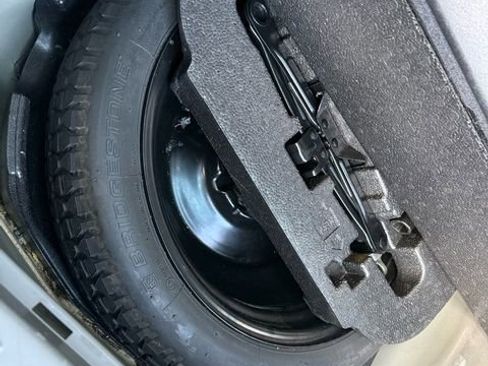 Used 2012 Toyota Prius V Three image 33