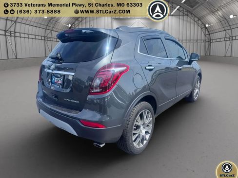 Used 2018 Buick Encore Sport Touring FWD image 3