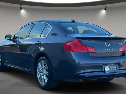Used 2011 INFINITI G37 x Sedan w/ Premium Pkg AWD/4WD image 4