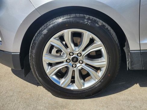 Used 2024 Ford Edge Titanium AWD/4WD image 10