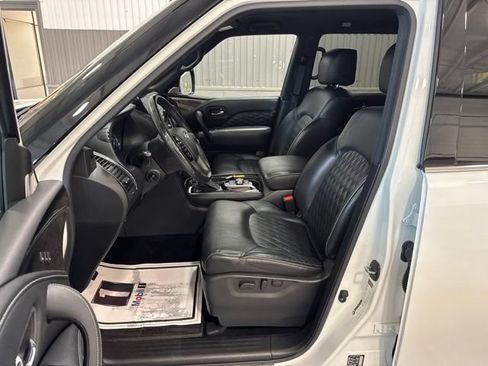 Used 2023 INFINITI QX80 Sensory w/ All-Season Package AWD/4WD image 11