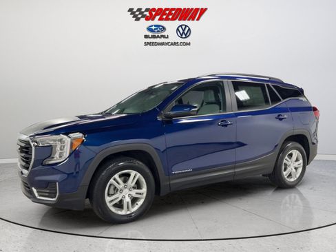 Used 2023 GMC Terrain SLE w/ Driver Convenience Package AWD/4WD image 11