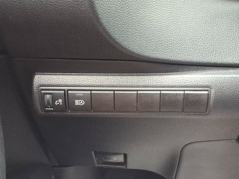 Used 2025 Toyota Corolla LE FWD image 29