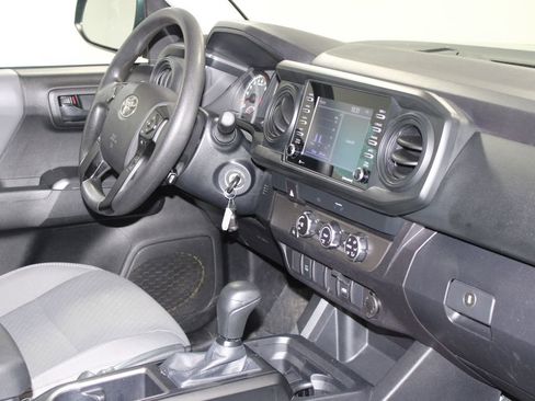 Used 2022 Toyota Tacoma SR image 27