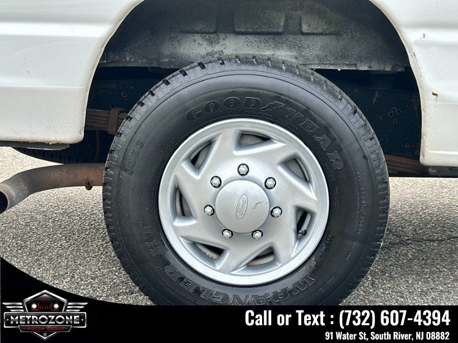 Used 2012 Ford E-350 and Econoline 350 Super Duty RWD image 26