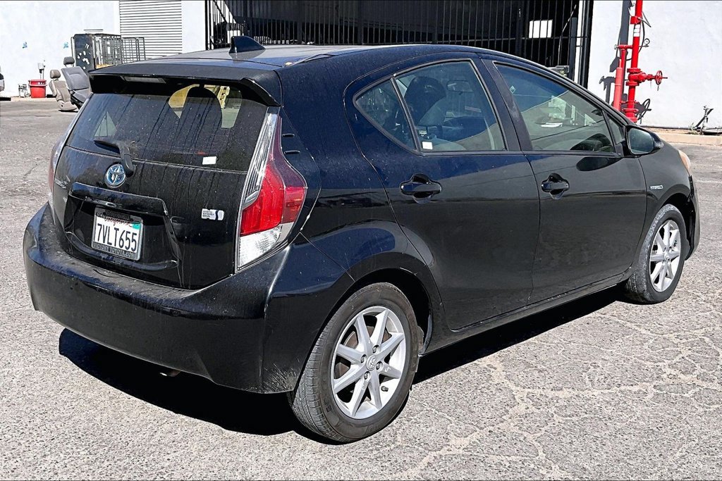 Used 2016 Toyota Prius C Three FWD image 4