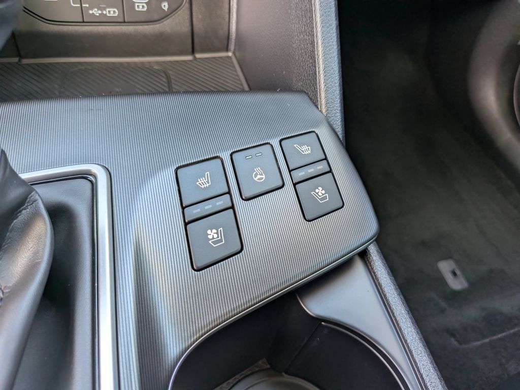 Certified 2026 Kia Sportage SX FWD image 29