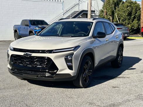 New 2026 Chevrolet Trax ACTIV w/ Sunroof Package image 7