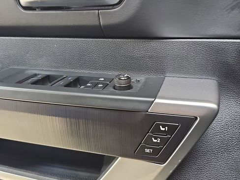 Used 2022 Toyota Tundra Platinum image 32