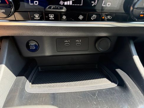 Used 2024 Nissan Rogue SV AWD/4WD image 26