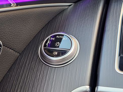 Used 2025 Mercedes-Benz S 580 4MATIC Sedan image 18