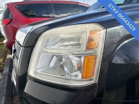 Used 2011 GMC Terrain SLT image 4