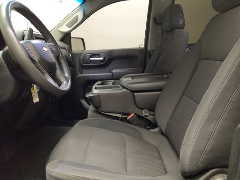 Used 2021 Chevrolet Silverado 1500 Custom image 17