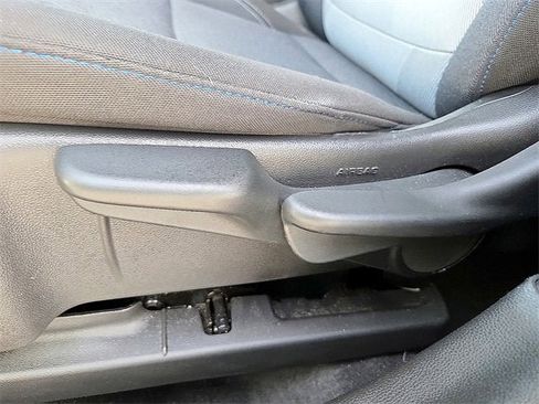 Certified 2025 Chevrolet Trax LS image 17