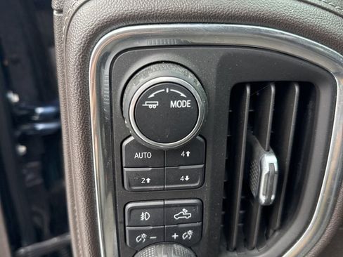 Used 2020 Chevrolet Silverado 2500 LTZ w/ LTZ Premium Package image 17