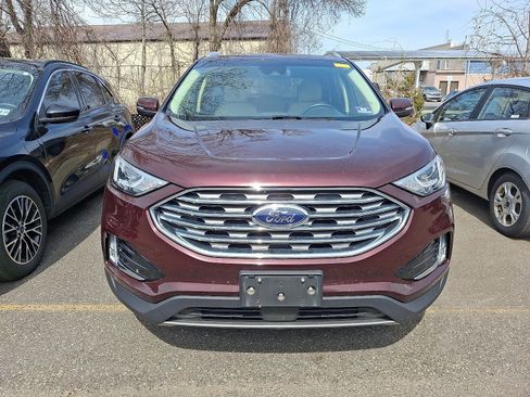 Used 2019 Ford Edge SEL w/ Equipment Group 201A image 2