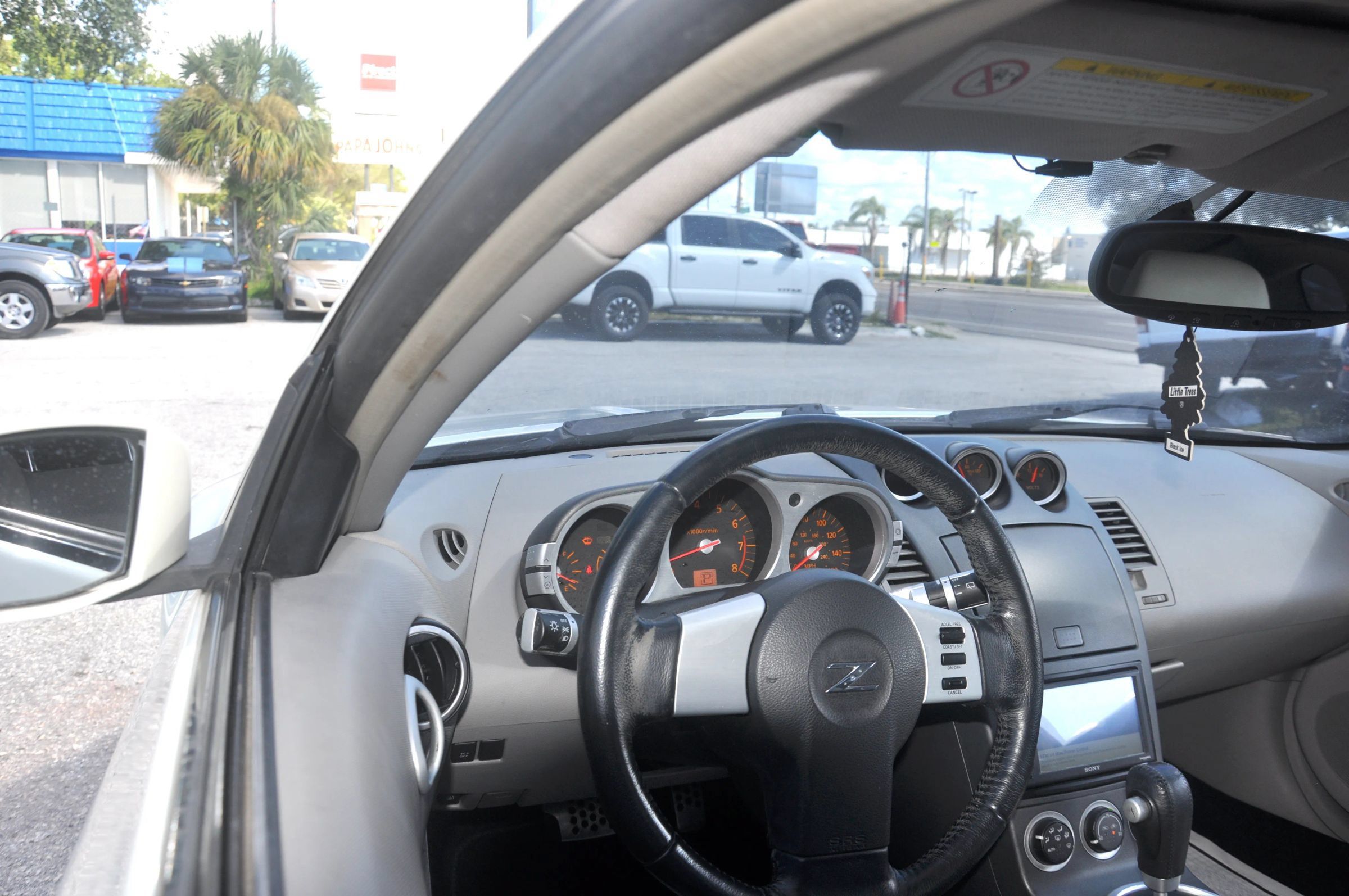 Used 2003 Nissan 350Z Touring RWD image 28