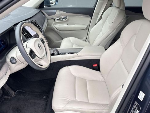 Certified 2024 Volvo XC90 B6 Plus w/ Protection Package Premier image 5