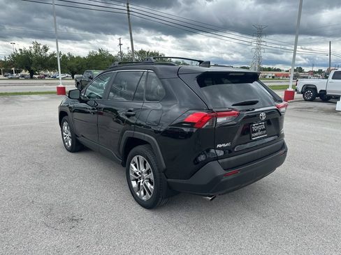 Certified 2023 Toyota RAV4 XLE Premium AWD/4WD image 5