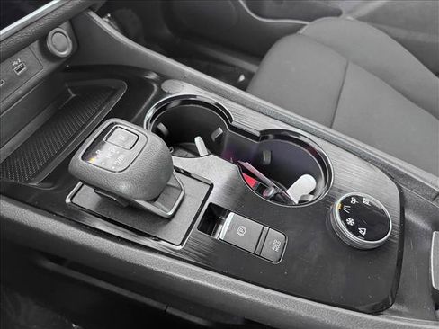 Used 2023 Nissan Rogue S image 16