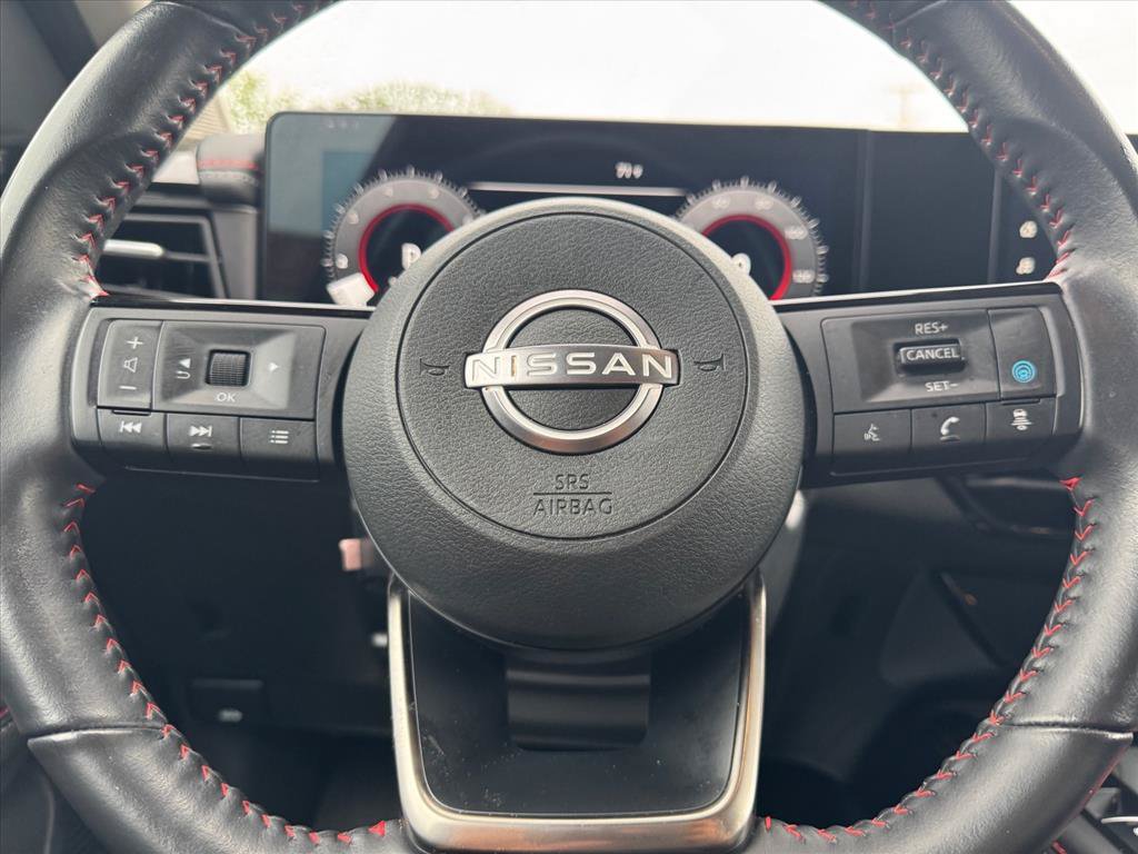 Used 2025 Nissan Kicks SR AWD/4WD image 15