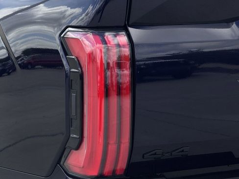 Used 2025 Toyota Tundra Limited image 11