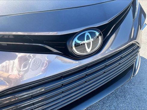 Used 2024 Toyota Camry XLE image 33
