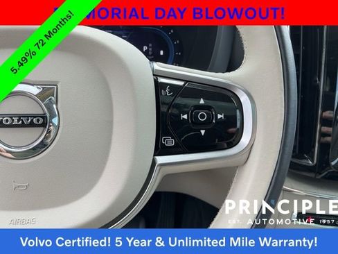 Certified 2023 Volvo XC60 B5 Plus w/ Protection Package Premier AWD/4WD image 25