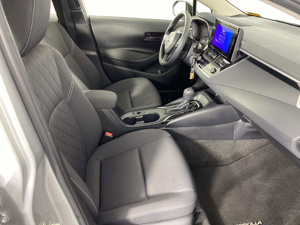 Used 2023 Toyota Corolla LE w/ Carpet Mat Package (TMS) FWD image 11