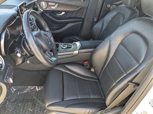 Used 2019 Mercedes-Benz GLC 300 4MATIC image 15