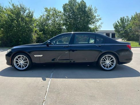 Used 2012 BMW 750Li xDrive AWD/4WD image 8
