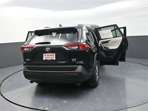 New 2025 Toyota RAV4 XLE image 40