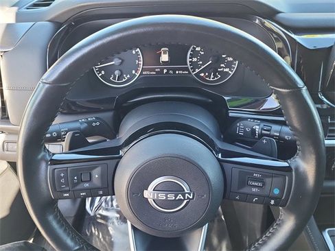 Certified 2024 Nissan Pathfinder SL image 10