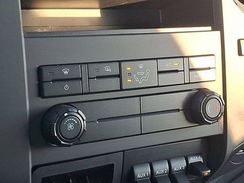 Used 2023 Ford F650 2WD Regular Cab Super Duty image 13