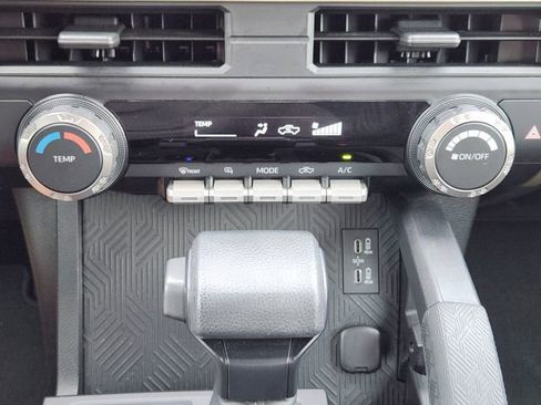 Used 2024 Toyota Tacoma SR RWD image 18