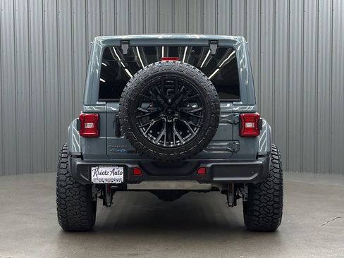 Used 2025 Jeep Wrangler Unlimited Sahara w/ Safety Group AWD/4WD image 4