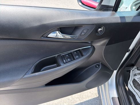 Used 2019 Chevrolet Cruze LS w/ LS Convenience Package FWD image 14