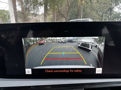 Certified 2023 Lexus ES 350 w/ Premium Package image 24