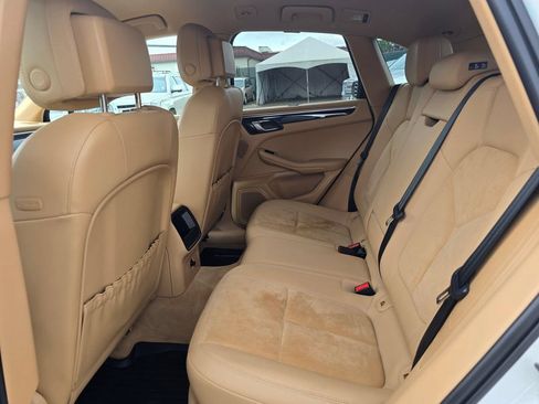 Used 2015 Porsche Macan S AWD/4WD image 16