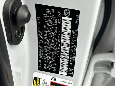 Used 2023 Toyota Camry SE image 32