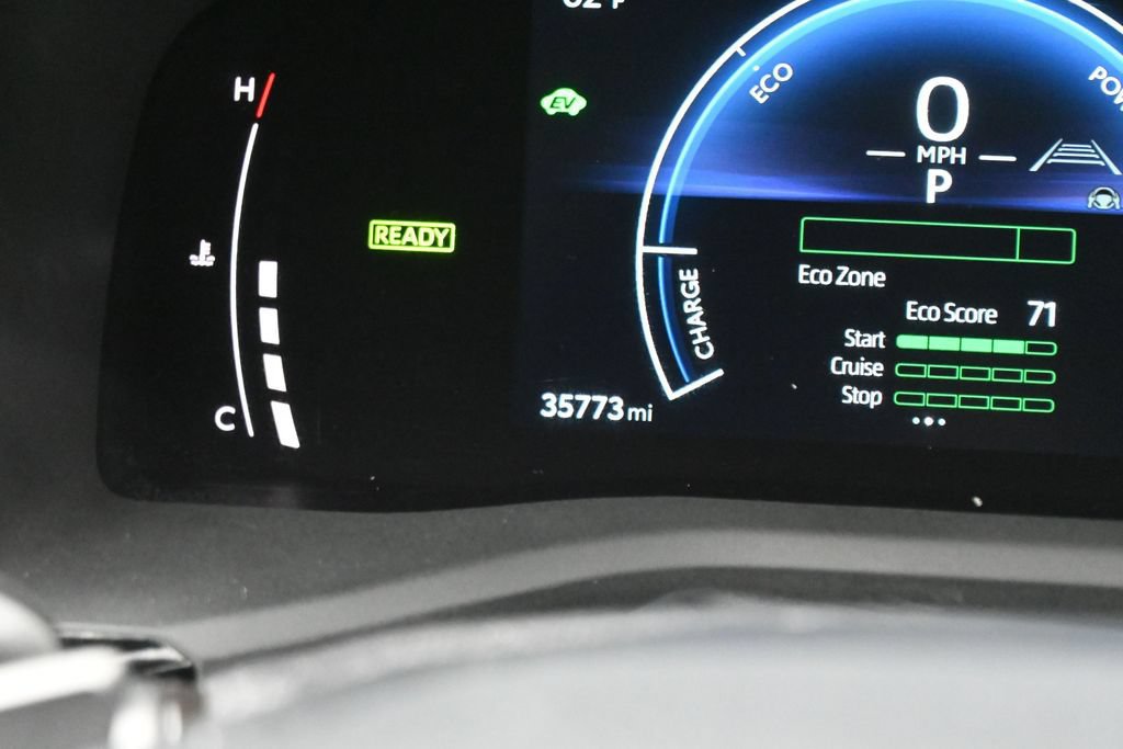 Used 2025 Toyota Camry SE FWD image 17
