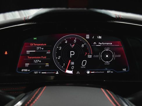 Used 2024 Chevrolet Corvette Stingray Premium Conv w/ Z51 Performance Package RWD image 39