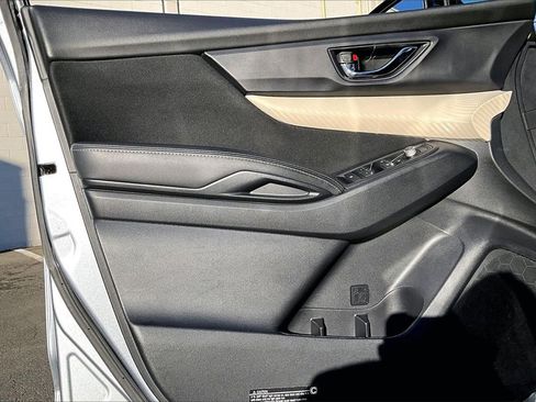 Used 2021 Subaru Ascent Premium w/ Convenience Package image 26