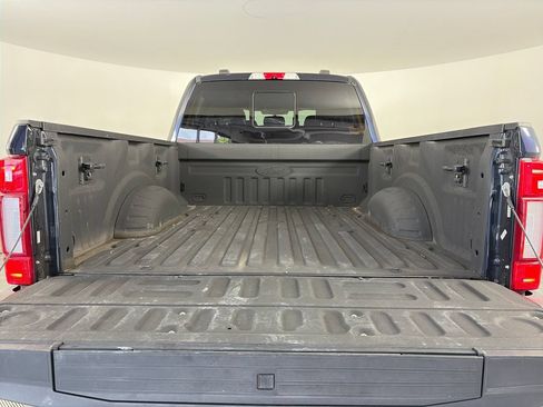 Used 2021 Ford F250 Lariat w/ Lariat Ultimate Package AWD/4WD image 28