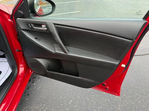 Used 2013 MAZDA MAZDA3 i Touring image 20