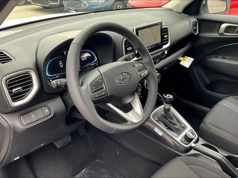 New 2026 Hyundai Venue SEL image 6