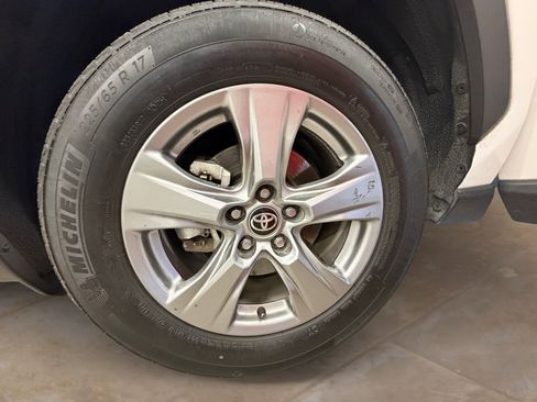 Used 2024 Toyota RAV4 XLE image 27