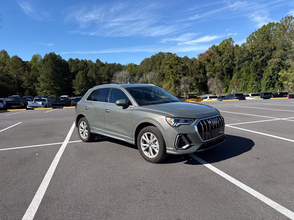 Used 2025 Audi Q3 2.0T Premium AWD/4WD image 3